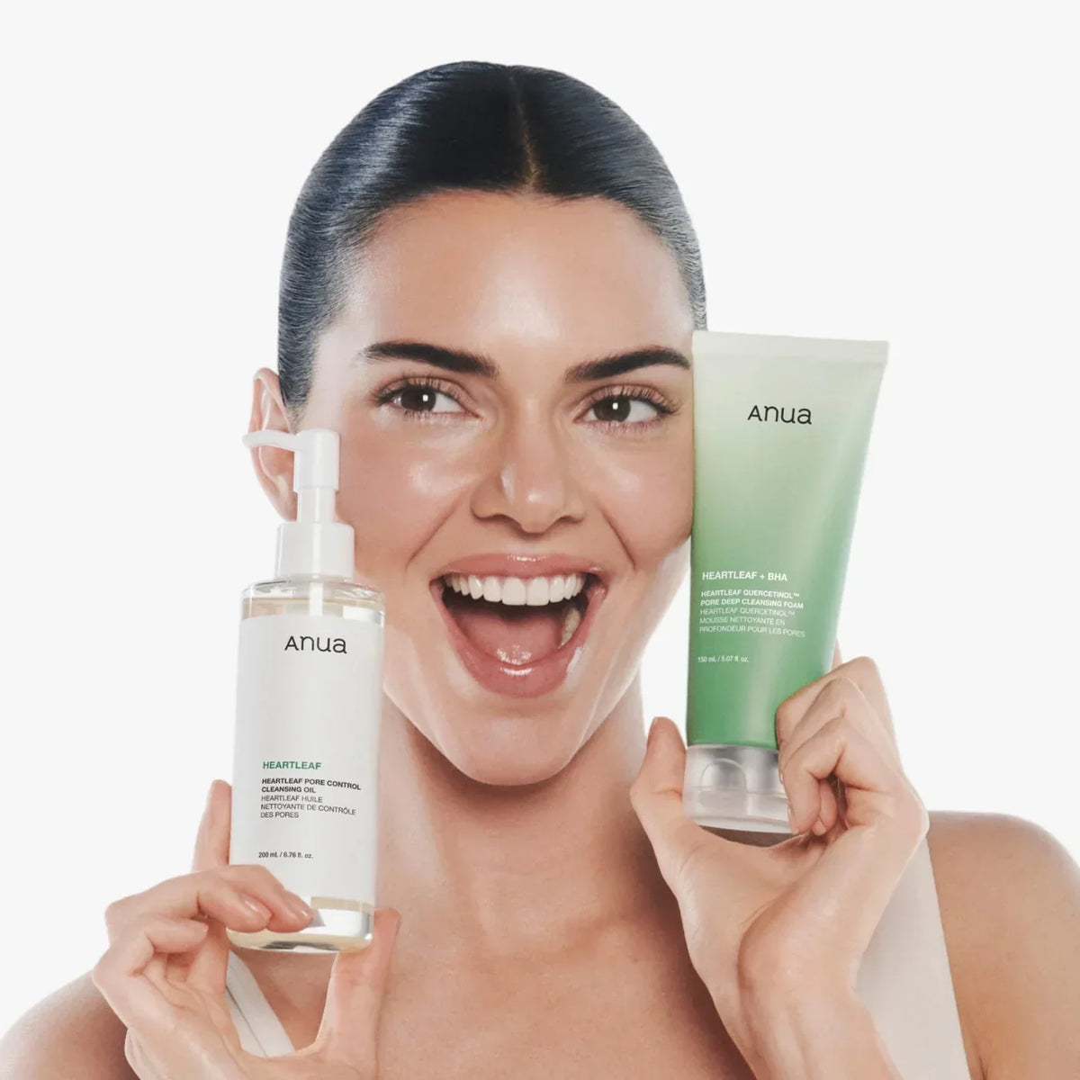 Anua Heartleaf Pore Control Cleansing Oil 200ml bottle, the first cleanse step in the Anua heartleaf range